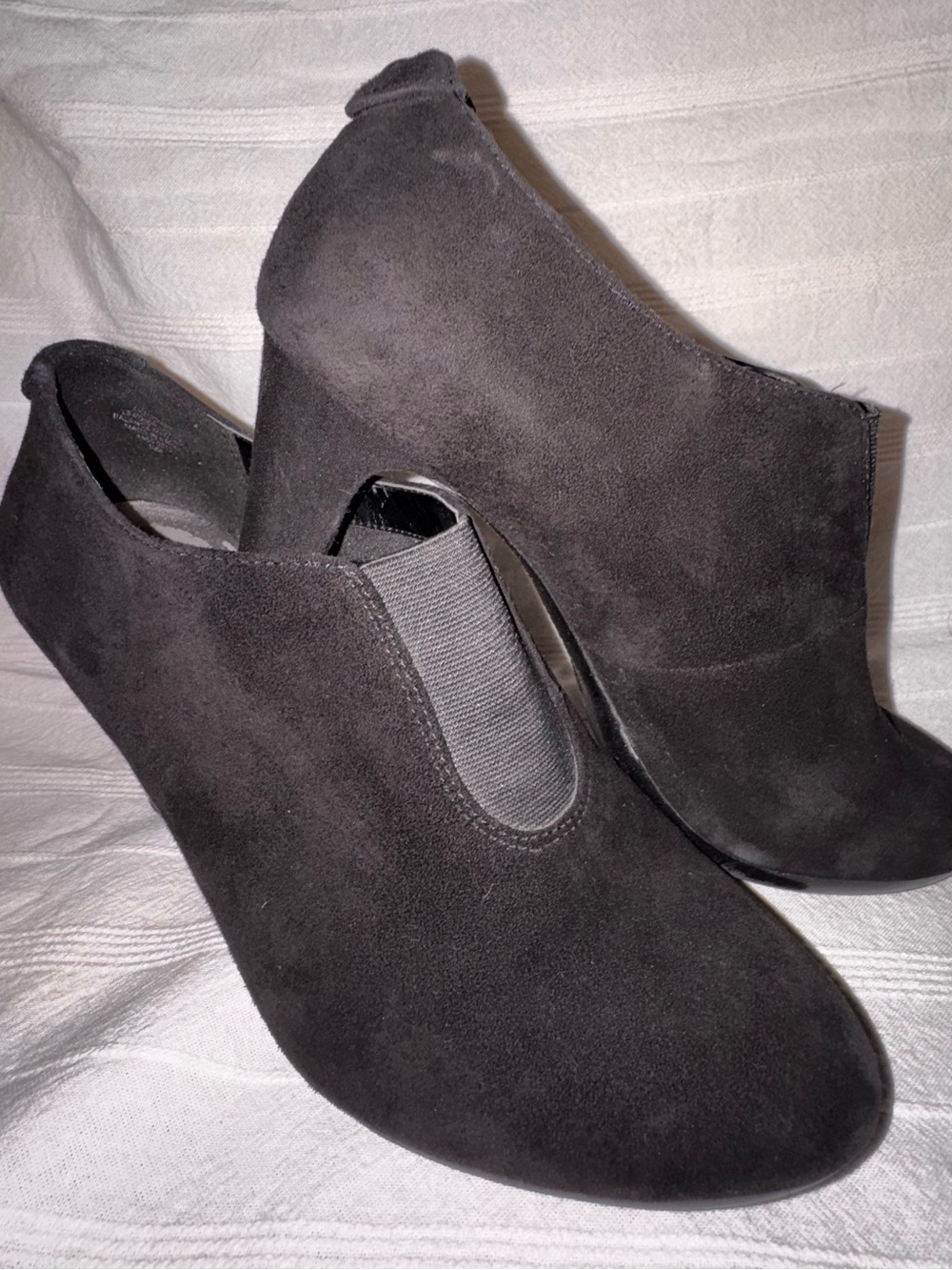 Anne Klein iFlex Black Suede Ankle Booties High Heel Chelsea Style Size 10